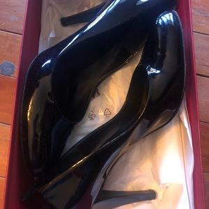 Authentic Salvatore Ferragamo pumps size 10